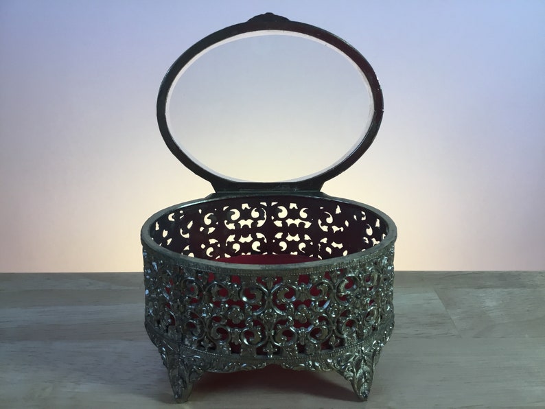 Ornate Brass Jewelry Box FREE SHIPPING!!!! Oval Gold Tone Filigree Beveled Hinged Glass Top Ormoru Jewelry BoxCasket Gold Oval Casket