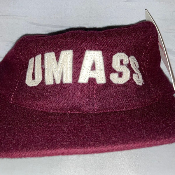 Vintage UMass Minutemen Strapback hat cap NCAA College deadstock football basketball American Needle university of Massachusetts