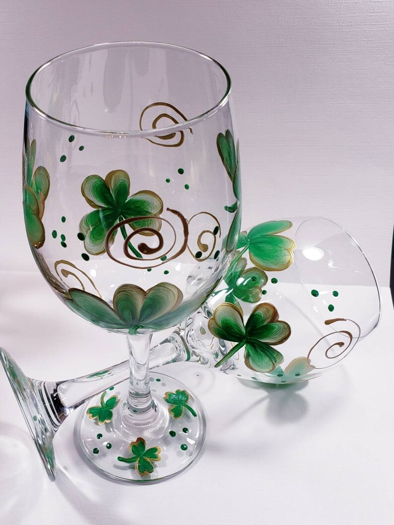 Painted Shamrock Wine Glasses Irish Wine Glasses Shamrock Etsy