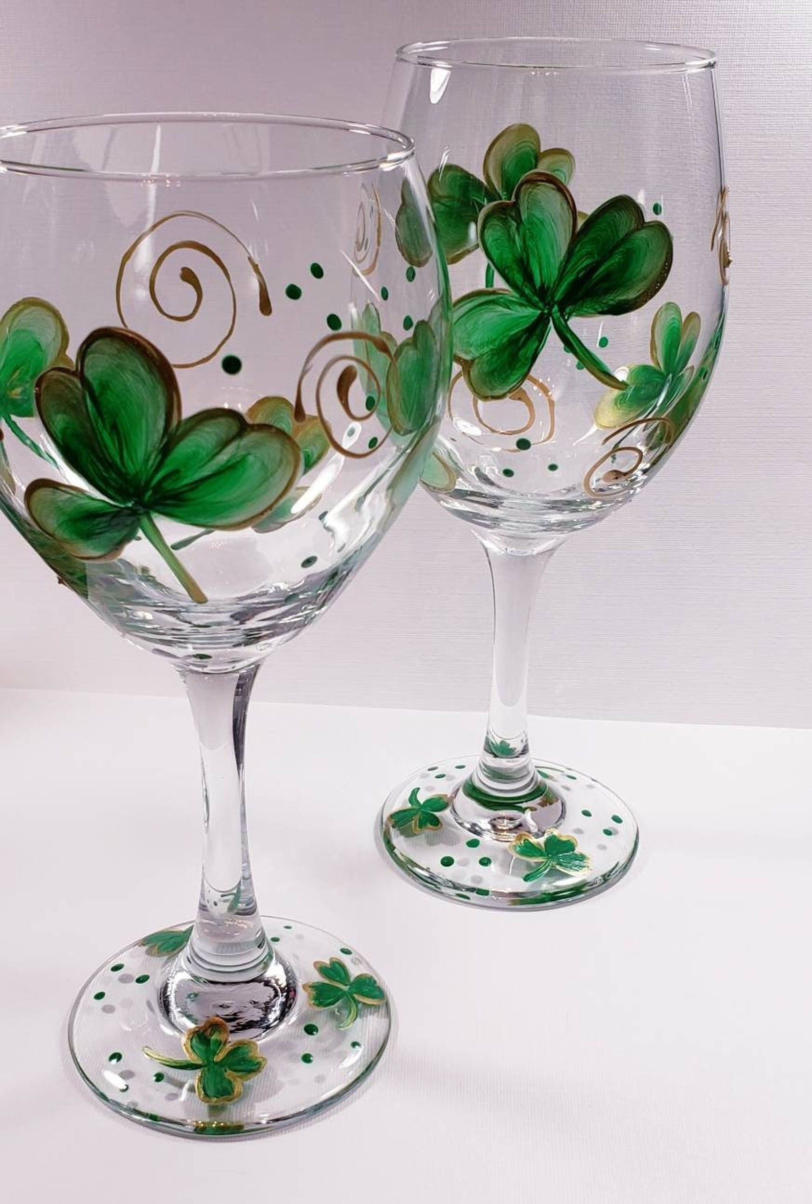 Painted Shamrock Wine Glasses Irish Wine Glasses Shamrock Etsy