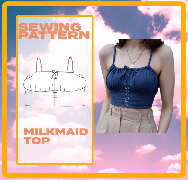 Pu&ograve; includere: Modello di cucito per un top in stile latte. Il modello include un disegno a linea del top e una foto di un top in stile latte blu con un nodo sul davanti.