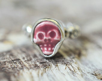 pink ceramic skull sterling silver and fine silver ring. SIZE 4.5