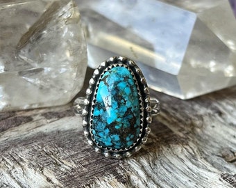 Blue with black matrix Hubei turquoise ring. handmade sterling silver southwestern navajo style jewelry jewellery. SIZE 6