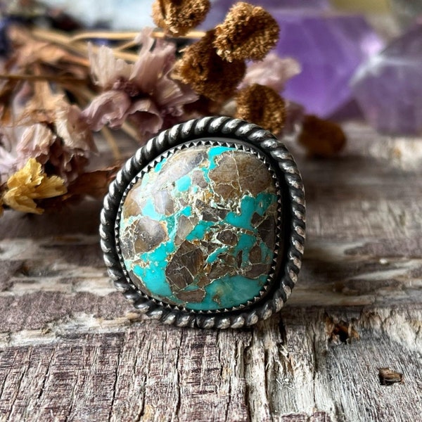 Rustic Blue-green CARICO LAKE turquoise sterling silver and fine silver ring. handmade Navajo southwestern style jewelry. Size 7