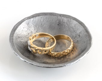 Small dish for rings, iron ring bowl, hand forged
