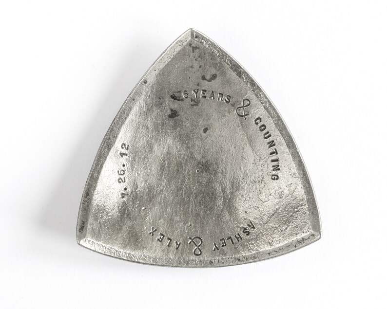 Iron gift 6th anniversary, personalized small triangle dish, hand forged image 9