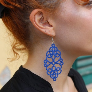 Handmade hand tatted teardrop earrings, earrings Royal blue, filigree tatting jewelry imagem 1