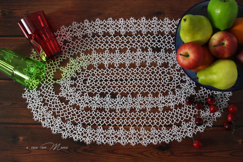 Tatted lace oval doily image 9