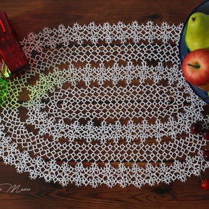 Tatted lace oval doily image 7