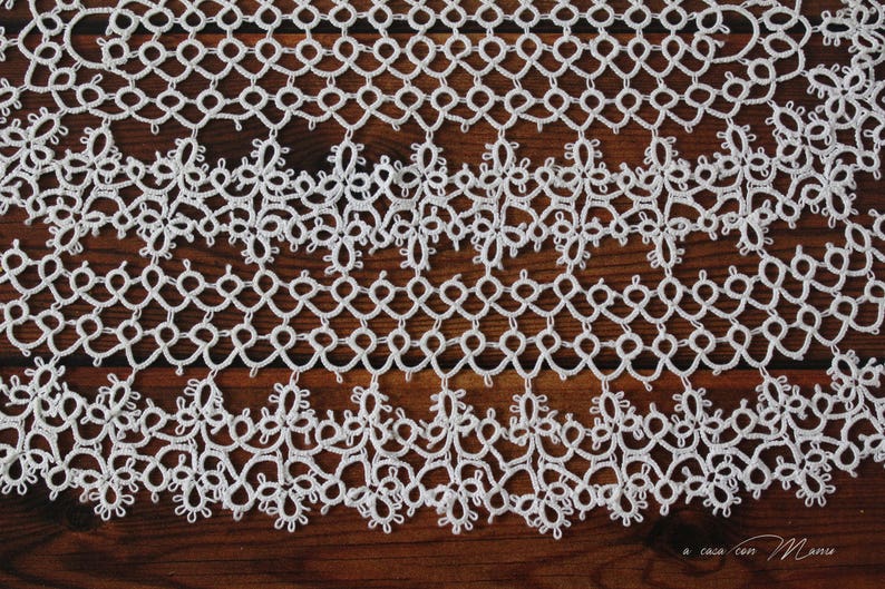 Tatted lace oval doily image 6