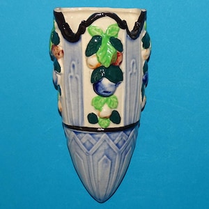 1920-30s Ceramic Art Deco Maruhon Wall Pocket Planter Vase Made in Japan Embossed Fruit 7”