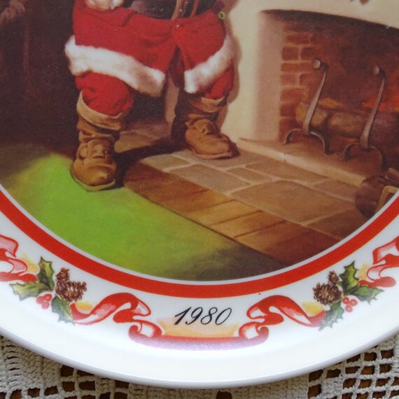 UNIQUE ITEM Coca-Cola 1980 Melamine Christmas Santa Plate