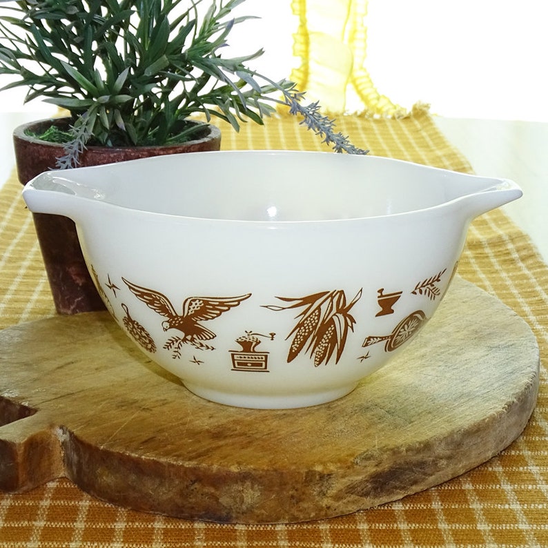 Vintage Pyrex Mixing Bowl Early American Brown White 441 1 Etsy