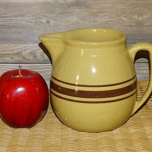 3 Vintage (1930s) Nesting Weller Yellow Ware Bowls With 3