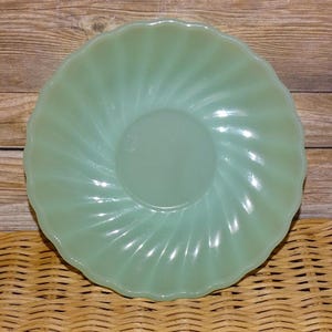 Vintage 1960s Anchor Hocking Green Jadeite Glass Swirl Shell Saucer 5.75 Fire King