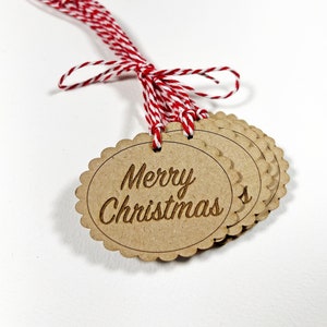 Frohe Weihnachten Anhänger, Laser gravierte Frohe Weihnachten Geschenkanhänger, ovale Blumen-Schwergewichts-Geschenkanhänger, Kreis-Weihnachtsgeschenkanhänger
