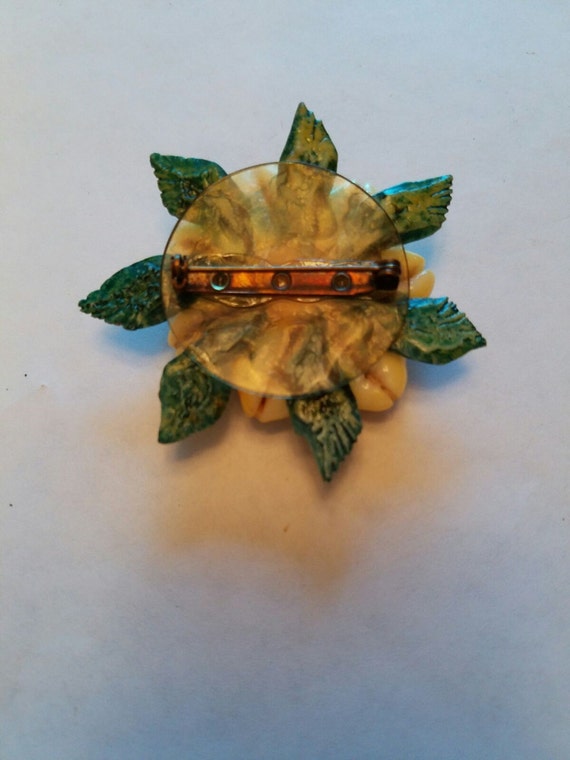 Wonderful vintage handcrafted shell brooch pin 25 - image 2