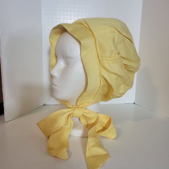 Vintage Valerie Modes Satin Lined Bouffant Type B… - image 1