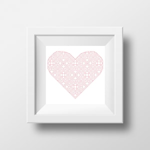 Puede incluir: Un marco de imagen blanco con un diseño en forma de corazón rosa en el interior. El corazón está lleno de un patrón geométrico.