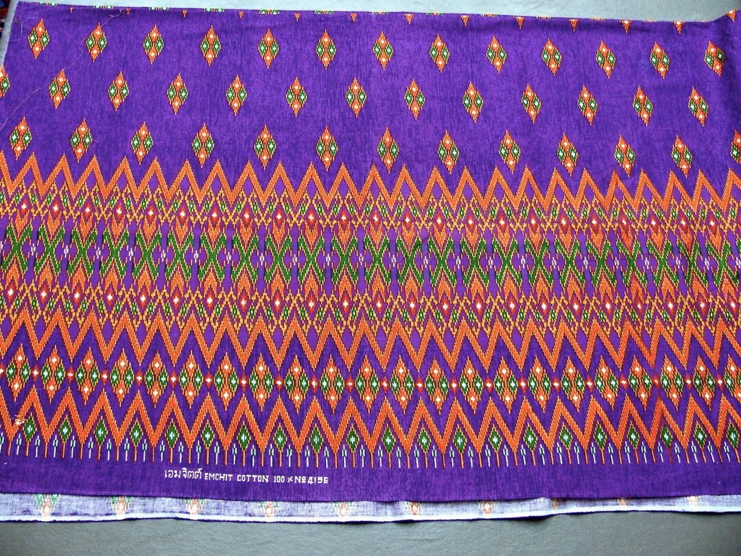 vintage-purple-and-orange-border-print-fabric-1-3-4-yard-piece-41-wide