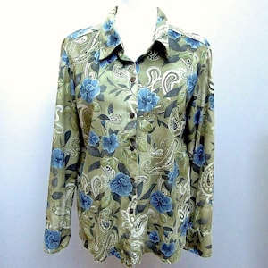 Jamaica Bay Button-up Shirt Polyester Faux Suede Pale Green with Blue Floral Long Sleeved Women&#39;s Size Medium