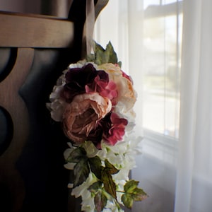 Pew flowers, Wedding Aisle Hanger, Wedding Flowers, Wedding Arrangement, Wedding Aisle Hanger, Silk Wedding Flowers, Wedding Decor Flowers