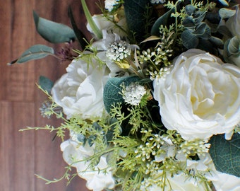 Beautiful wildflower bouquet, field flower bouquet, wedding bouquet, bridal bouquet, wedding flowers, boho bouquet, white bouquet, greenery