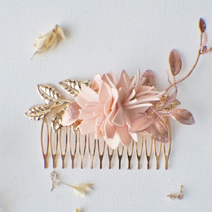 Gold Hair Comb, Blush Pink Hair Comb, Rose gold crown, Bridal hair, Floral hair pin, Wedding Hair Comb, Bridal Comb, Floral Comb, Boho Hair