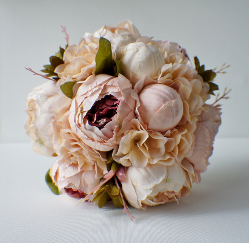 kaitlyn wedding bouquet