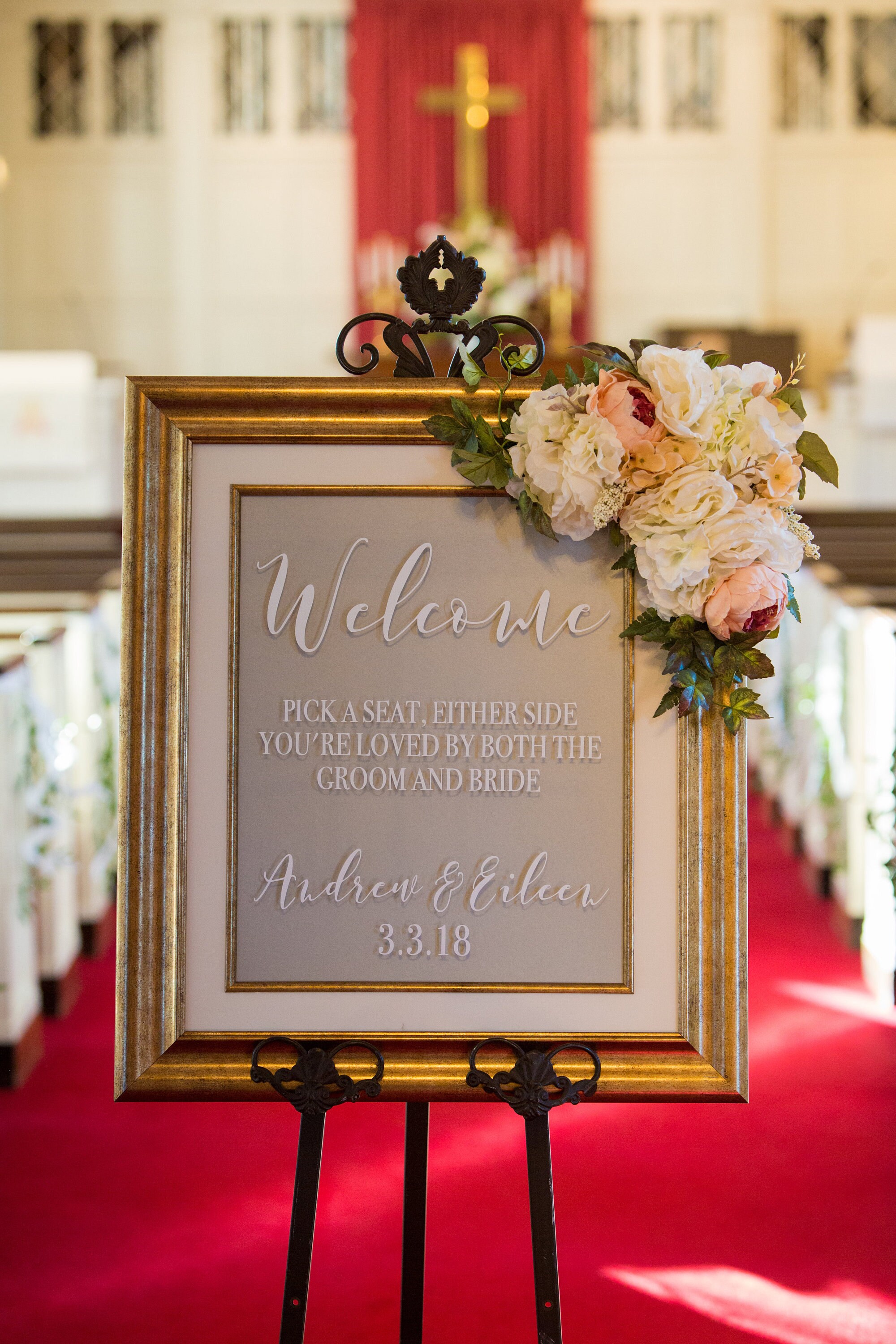 Wedding Arch Swag, Wedding Backdrop, Wedding welcome sign Swag, Wedding Swag, Picture frame Flowers, Silk Flowers, Corner Wedding Swag