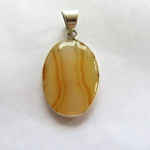 Pendant-Agate-Natural Yellow Agate-gemstone-oval- 925 silver bezel -pendant -gift- used in Healing-free silver necklace