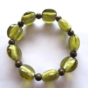 Bracelet-vintage-vert-perles-de-verre-elastique-naturel-cadeau