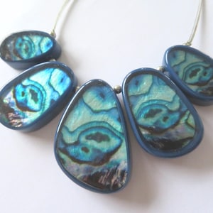 CHOKER-Abalone-5 large floating Abalone beads--vintage-gift-Unusual