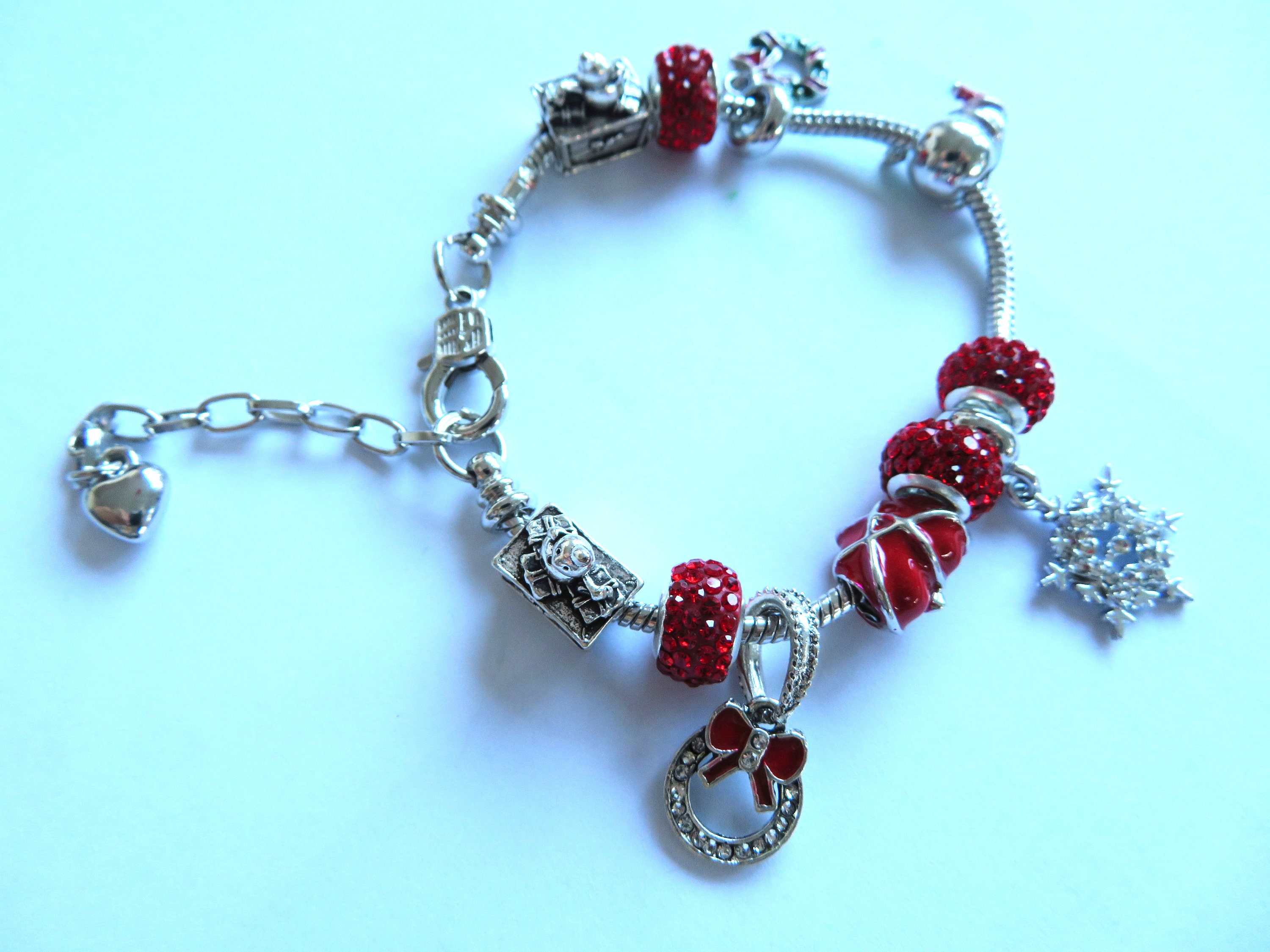 Bracelet RED Pandora style 20cm silver Snake Bracelet. 11 x charms