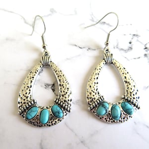 Oorbellen-turkoois - hangoorbellen-hangoorbellen-zilveren plaat-blauw turkoois--cadeau
