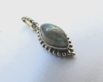 Labradorite crystal silver pendant