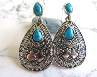 Earrings-Turquoise-Dangle Drop Hang  Earrings-Silver plate-Tear drop-Blue Turquoise--gift