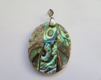 Pendant-New Zealand Paua Abalone oval pendant-Blue/green Abalone-cream shell backing-present for her-