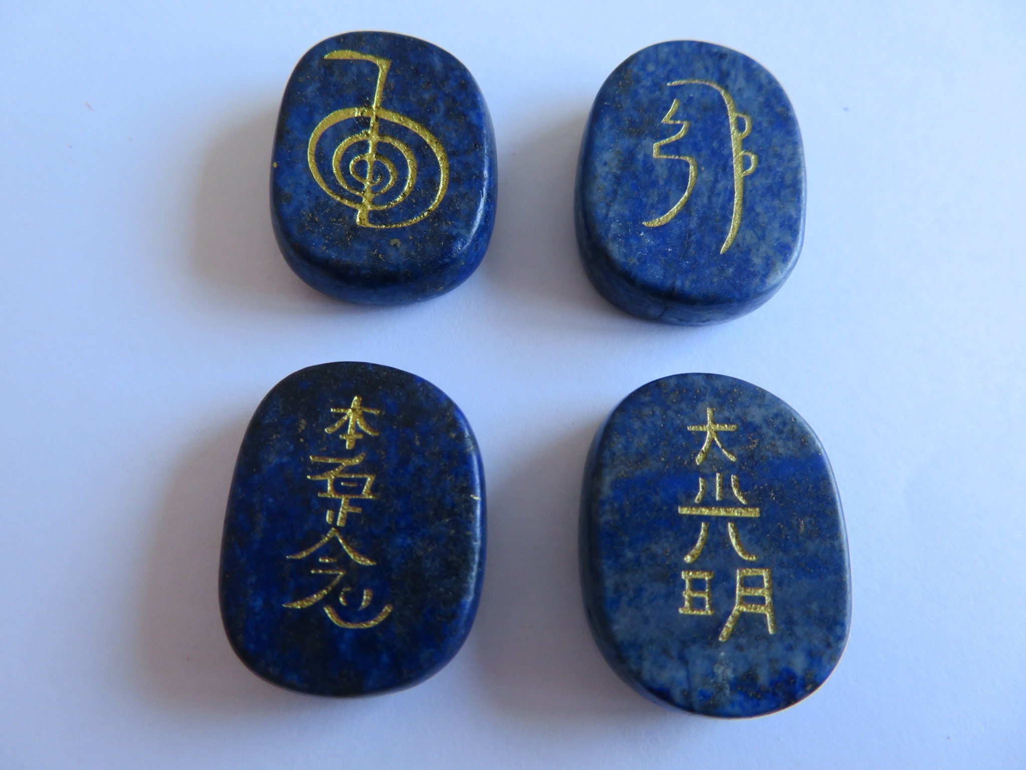 2 X Reiki Symbol Engraved Lapis Lazuli DR USUI 25MM Pyramid 2 X Reiki Symbol Engraved Lapis Lazuli DR USUI 25MM Pyramid