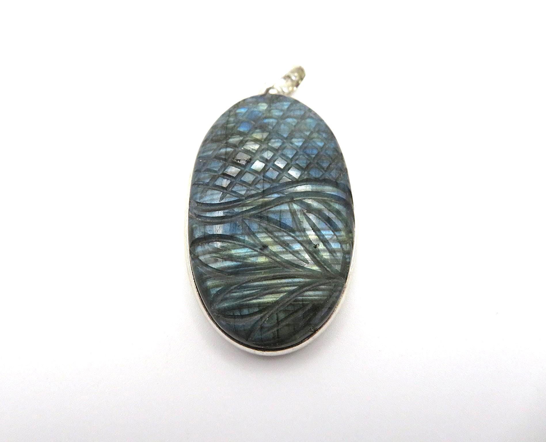 ペンダント - エッチング加工 ブルーグリーン ラブラドライト