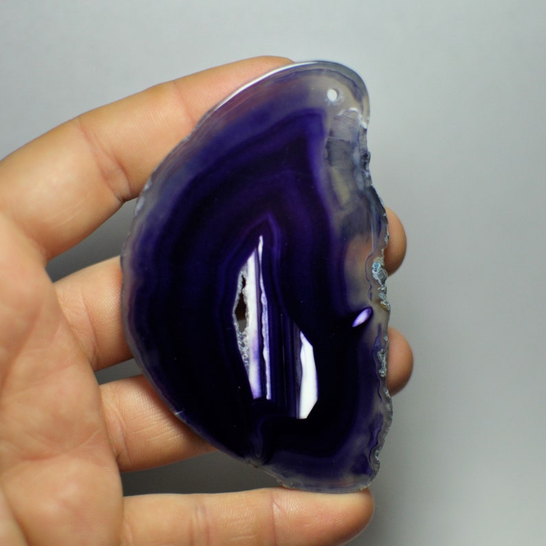 Natural Druzy Geode Agate Slice Pendant Dark Purple Color Freeform shape 211.45 Cts. 88x54x5 mm