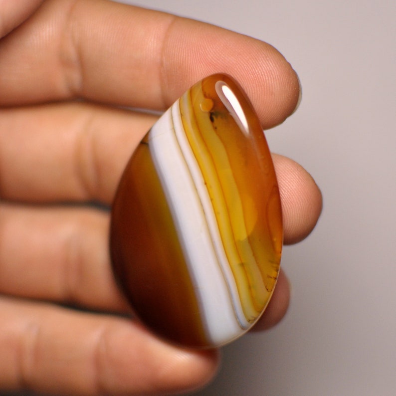 110.50 Cts. Natural Striped Agate Pendant Gemstone Pear Shape Brown White Color 56x36x6 mm