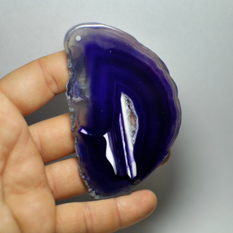 Natural Druzy Geode Agate Slice Pendant Dark Purple Color Freeform shape 211.45 Cts. 88x54x5 mm