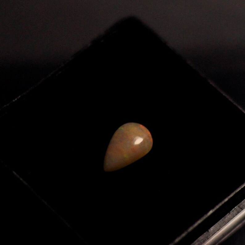 8x5x2.5 mm 100/% Natural Ethiopian Opal Welo Cabochon Gemstone Multicolor Pear Shape 0.45 Cts.