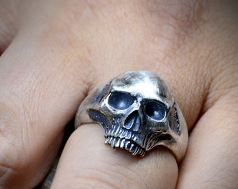 Silver vampire skull ring, Memento Mori ring, Whimsigoth