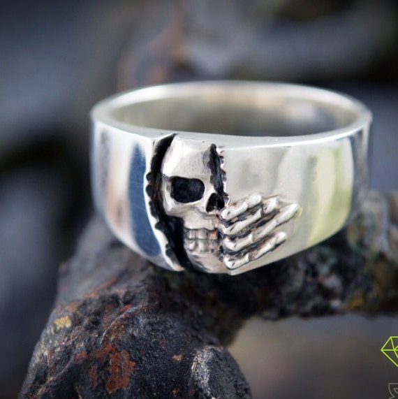 Anillo calavera sales