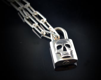Padlock choker with skull handmade in sterling silver, Padlock amulet with silver chain rectangular links
