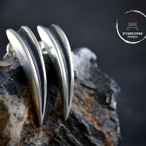 Silver long wolf fang earrings, Silver claw earring, Punk Earrings