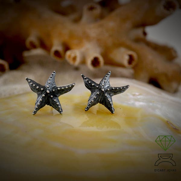 Starfish black silver earrings, Boho Star button earring, Hand crafted starfish, Sea jewelry