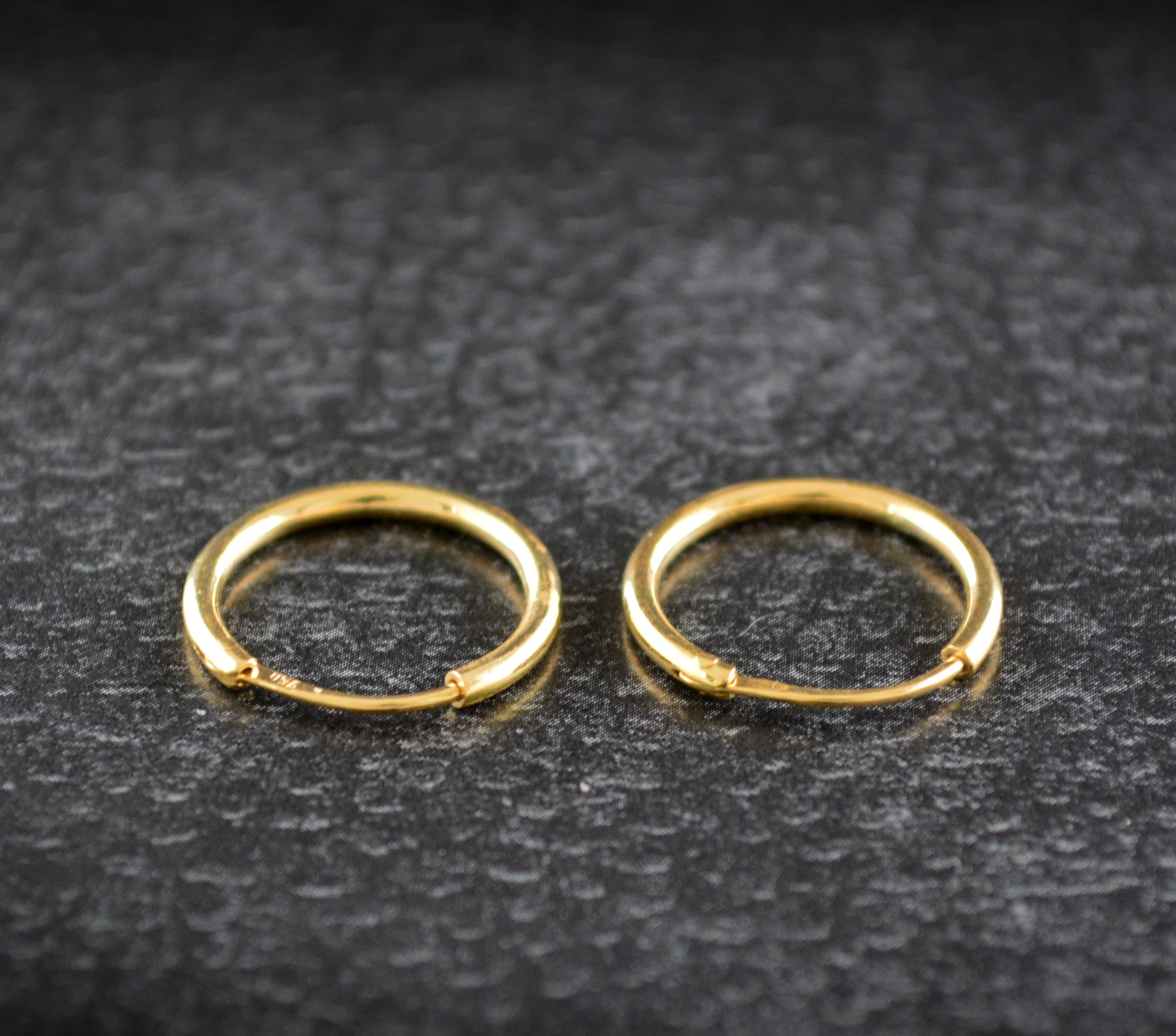 Aros tipo argolla hechos a mano en oro de 14k y 18k Etsy Espa a